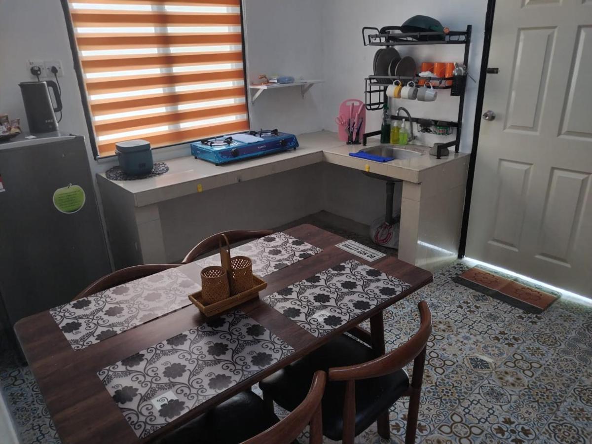 Holiday home Embah Ros & Embah Lek *