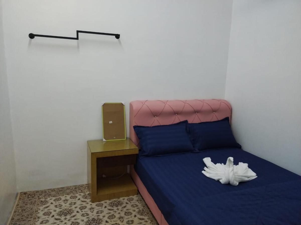 Holiday home Embah Ros & Embah Lek *